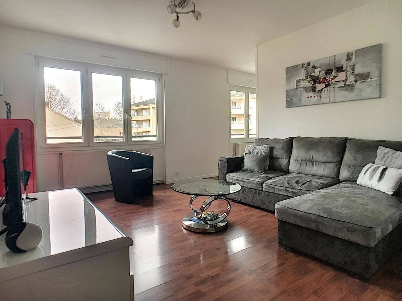 Appartement entier, Two-Bedroom Apartment in Châlons-en-Champagne, Marne