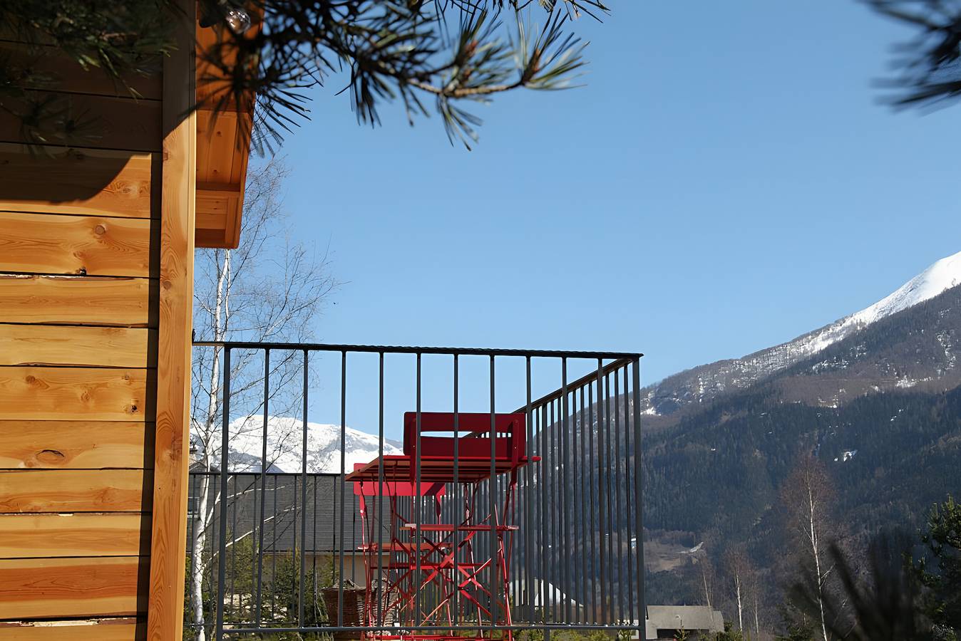 Chalet „Shangri-la“ mit Bergblick, privatem Garten und Wlan in Saint-Jean-Saint-Nicolas, Nationalpark Écrins