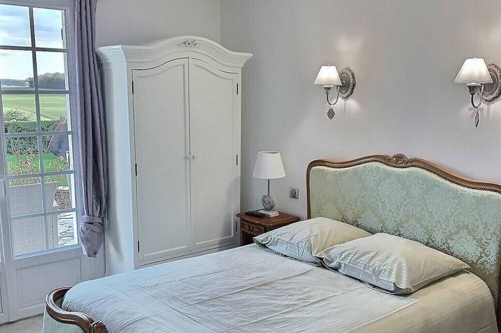 Location de vacances pour 10 personnes, avec jardin à Lavilletertre - 4