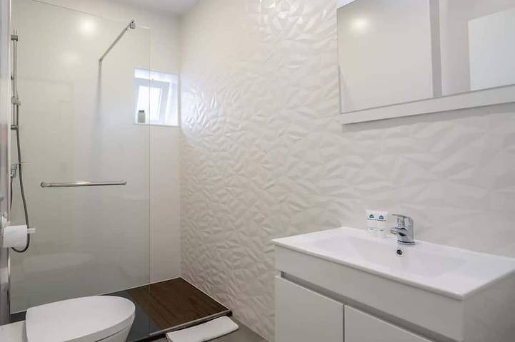 Gîte pour 4 personnes, avec jardin ainsi que jacuzzi et piscine dans Árvore - 2