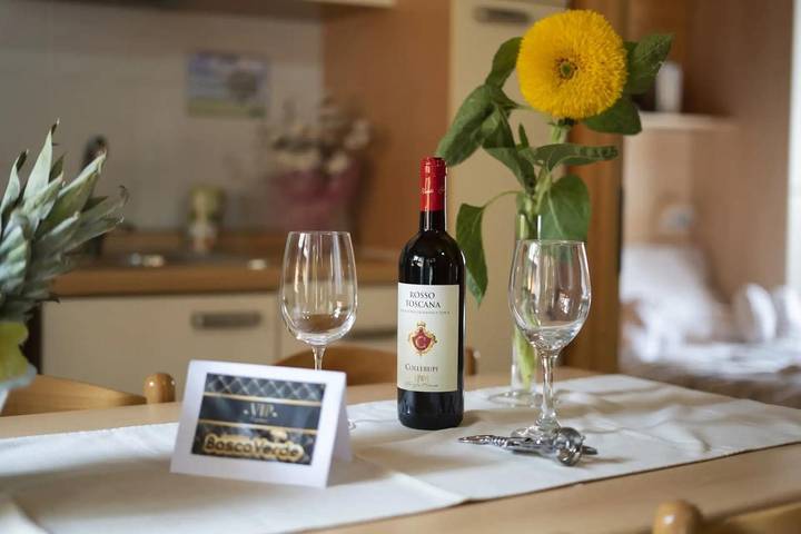 Bosco Verde Camping Bungalow Plus für 6 Personen in Viareggio, Italienische Riviera