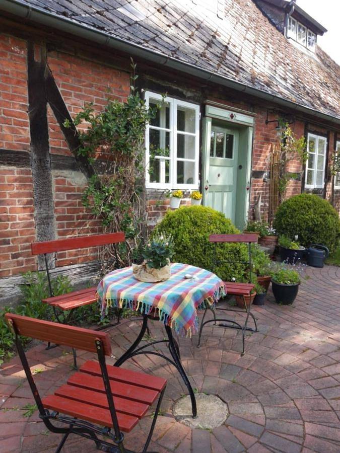 Ferienwohnung für 5 Personen, mit Terrasse und Garten