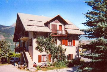 Gîte pour 4 personnes, avec balcon à Eygliers