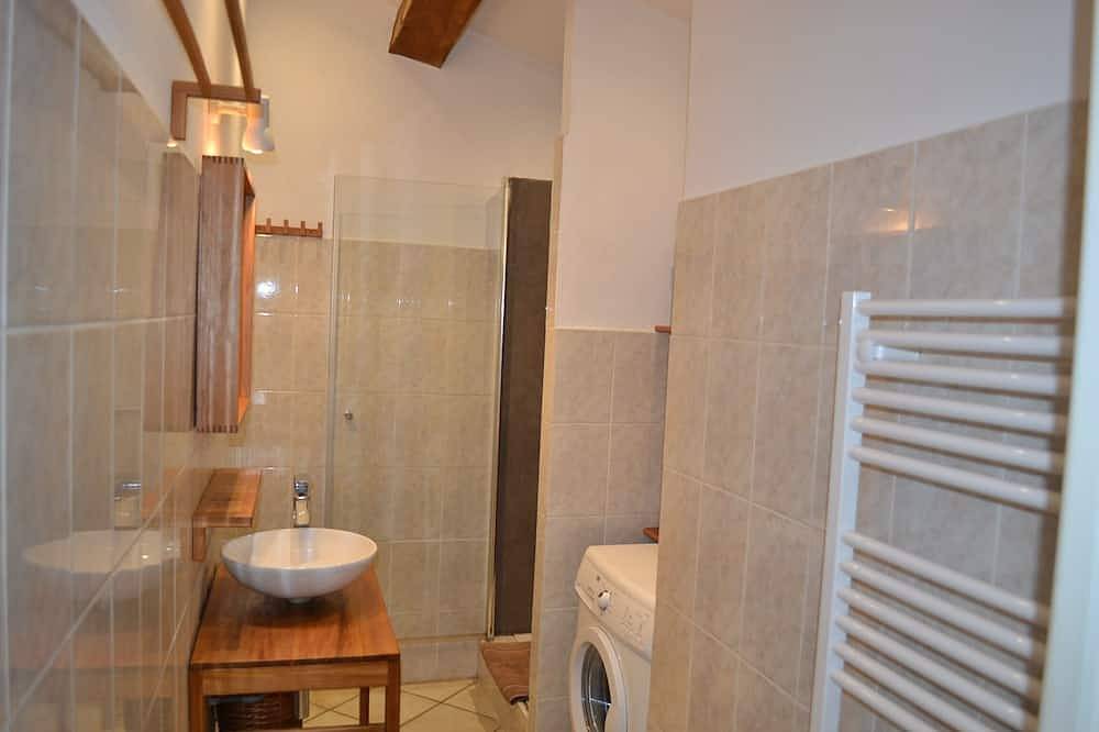 Apartamento entero, Amplio apartamento (90m2) vista excepcional in Tizzano, Sartène
