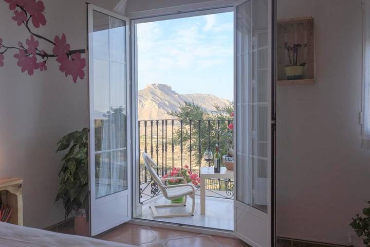 Apartamento para 8 personas, con Balcón además de Terraza y Vistas en Vélez-Blanco