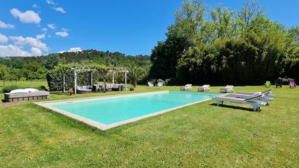 Villa With Pool for 10 People in Lucca, Italian Riviera, Photo 2