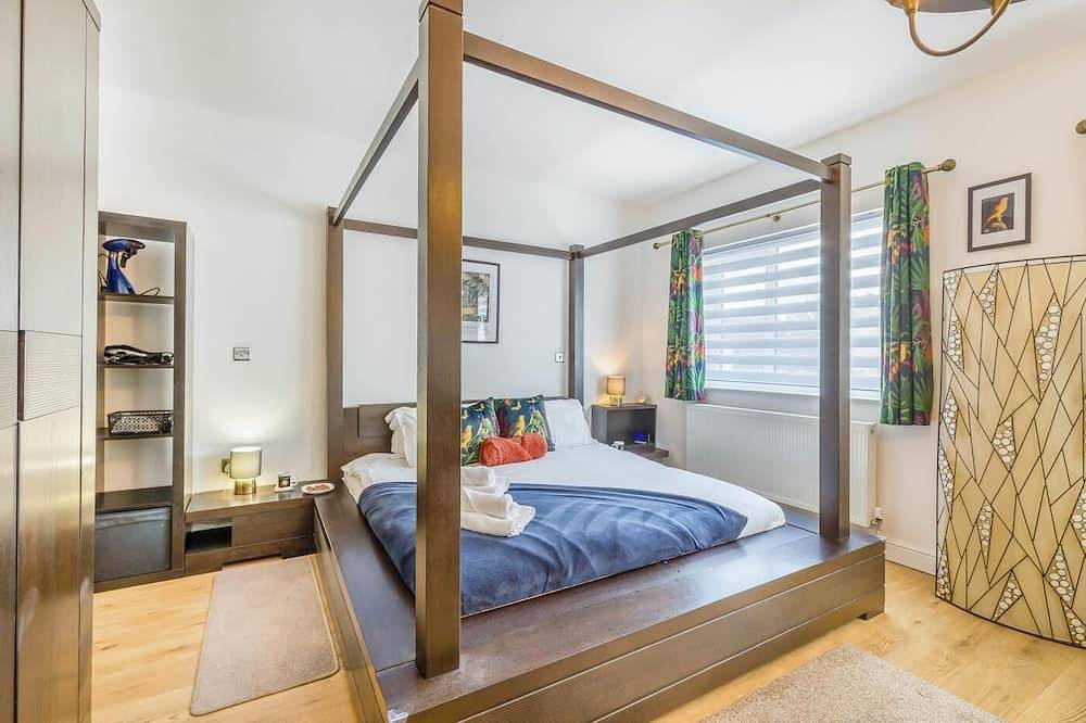 5 Bed in Kidwelly (oc-d39069) in Kidwelly, Carmarthenshire