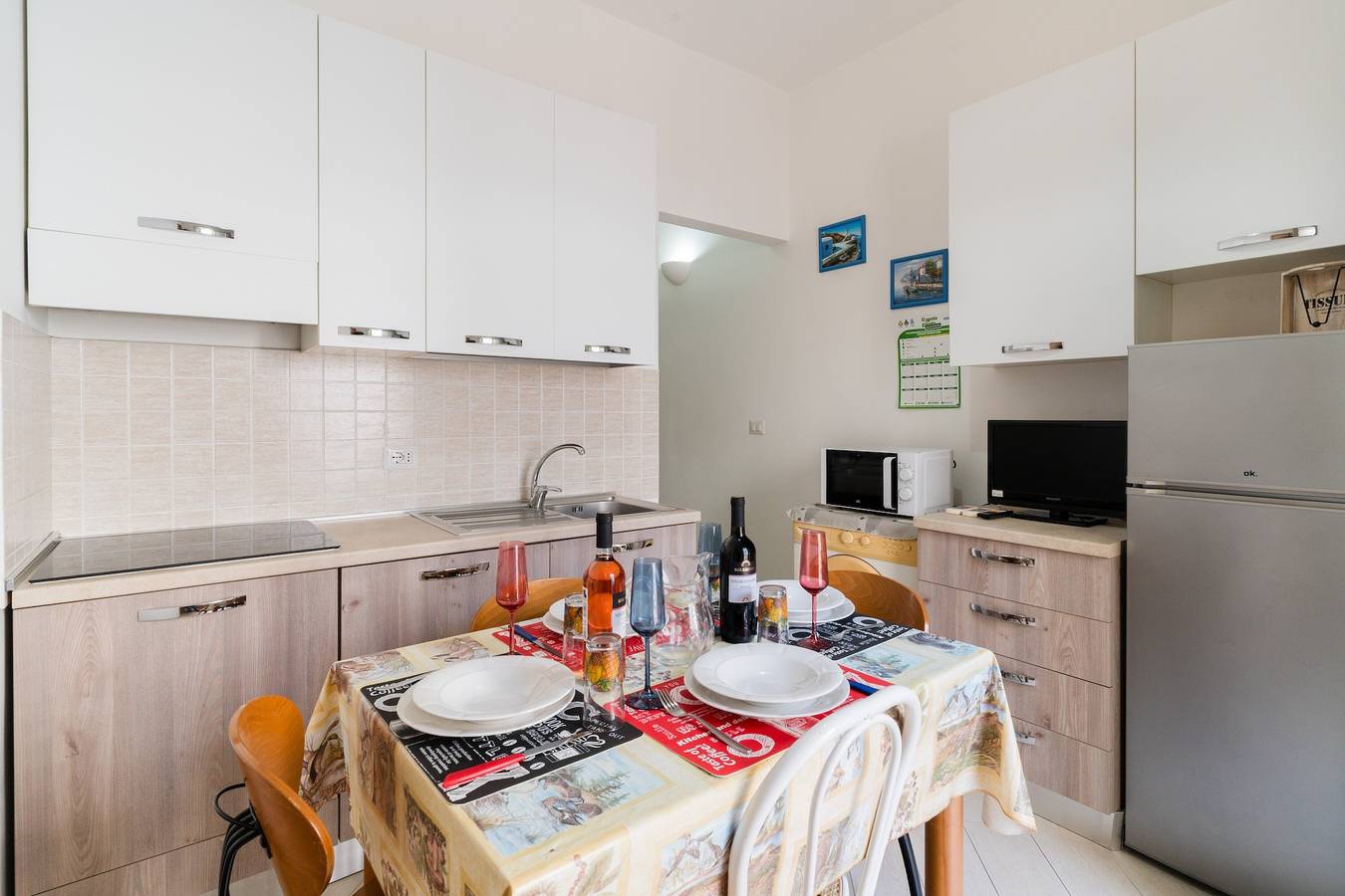 Casa Vacanze 'Lu Sule Lu Mare Lu Ientu1' con Giardino Privato, Wi-Fi e Aria Condizionata in Porto Cesareo, Golfo di Taranto