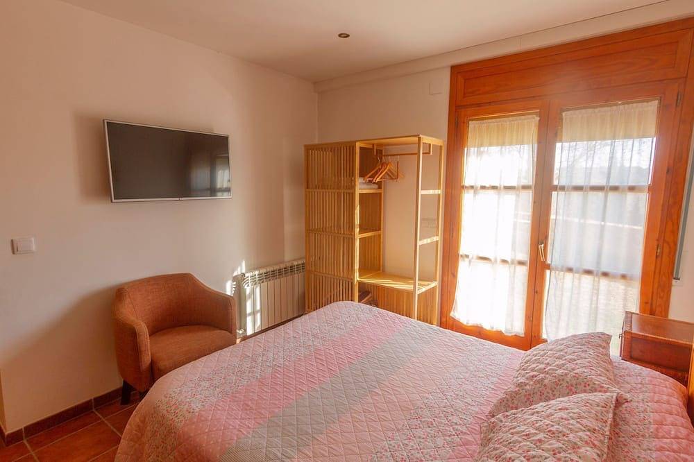 Rural House Cal Planell in Artesa de Segre, Noguera