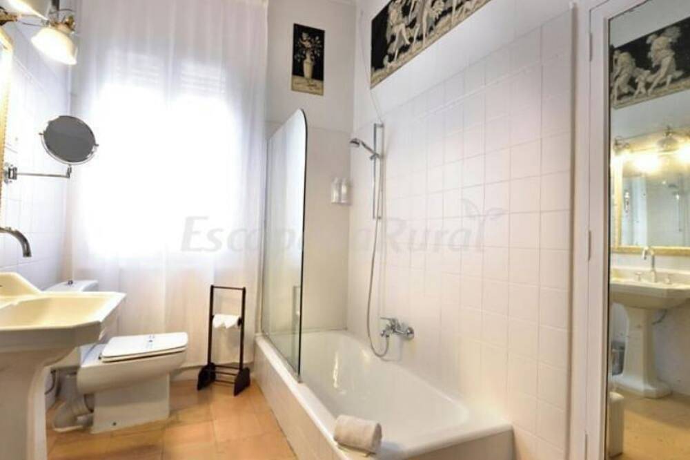 Charming farmhouse ideal for groups in Capellades, Barcelona Inland