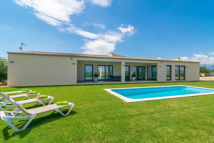 Villa für 6 Personen, mit Terrasse in Muro