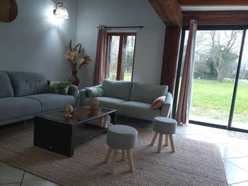 Gîte pour 8 personnes, avec vue ainsi que jardin et terrasse à Lieurey