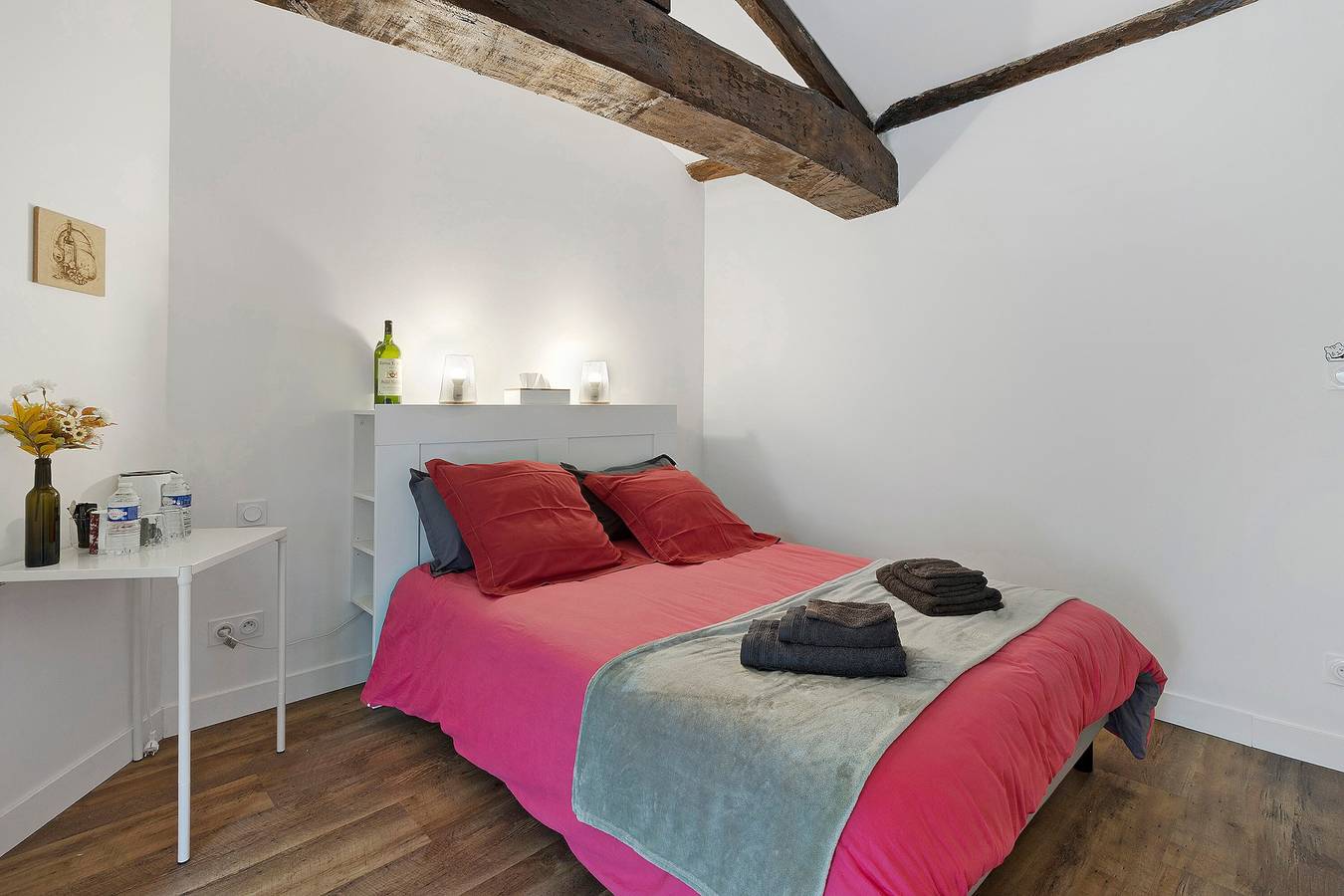 Chambre d’hôtes Saint-Emilion avec terrasse partagée, jardin partagé et Wi-Fi in Saint-Denis-de-Pile, Région de Libourne