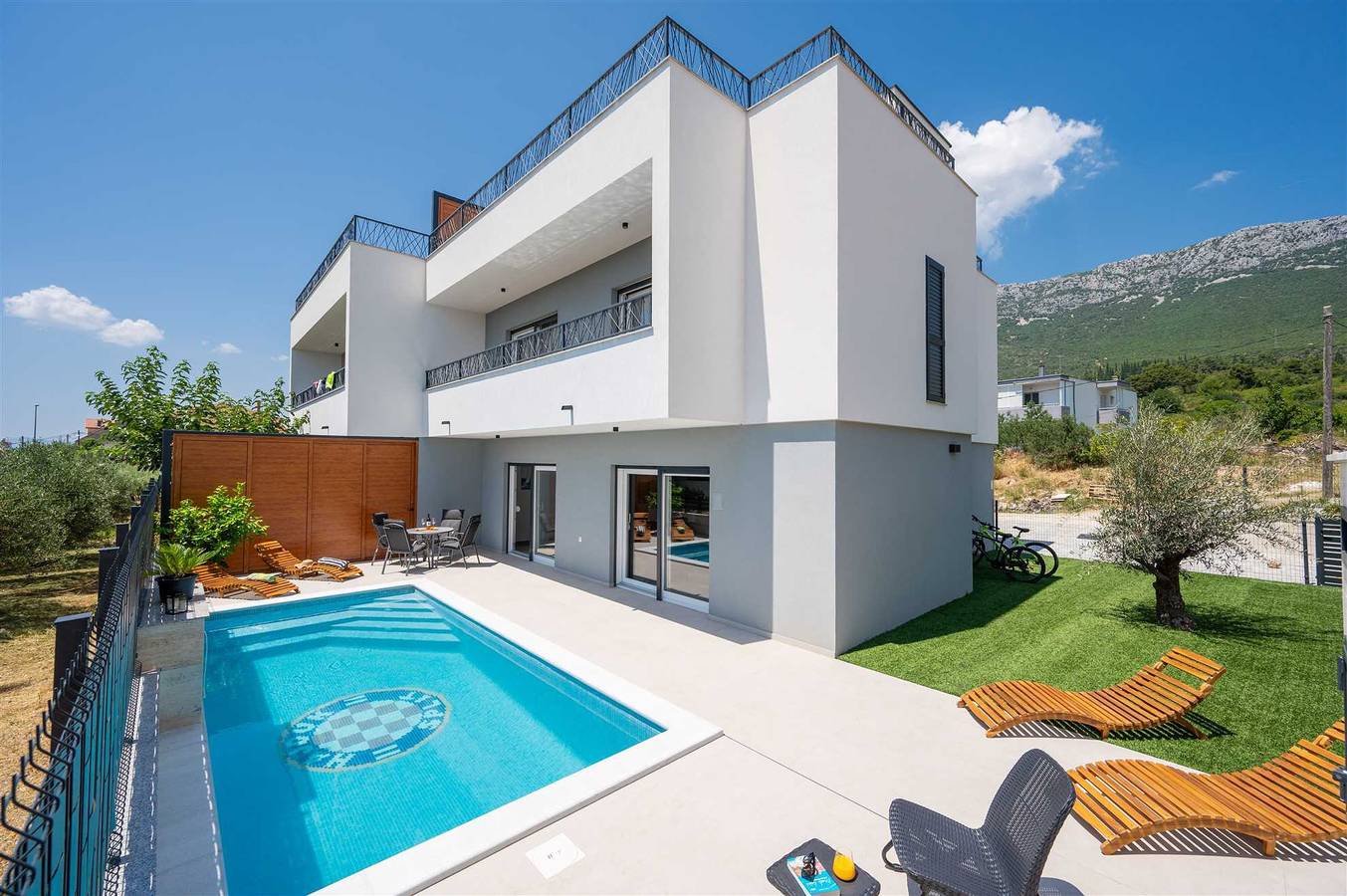 Villa Mima Ii: Urlaubsoase mit Hydromassage-Pool in Klis, Split-Dalmatien
