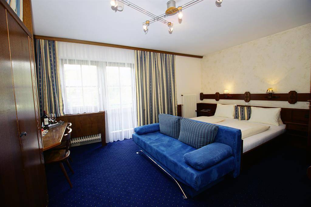 Dreibettzimmer mit Du/Wc, Balkon in Kitzsteinhorn - Kaprun, Kaprun