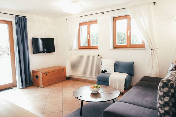 Ferienwohnung für 3 Personen, mit Terrasse und Ausblick in Schwangau