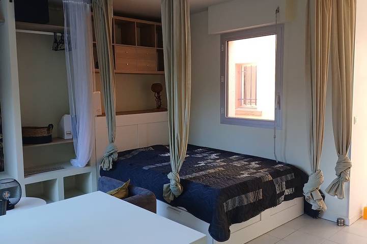 Gîte pour 2 personnes, avec piscine à Clarensac - 3