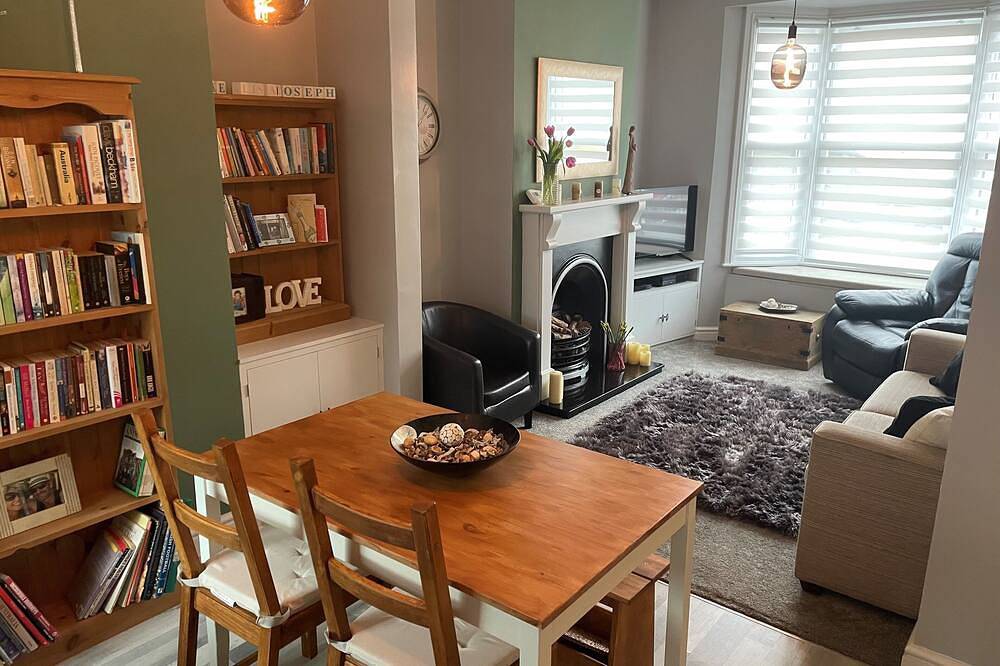 Stylish House in Exeter Nr Quay and City Centre in Exeter, Devon