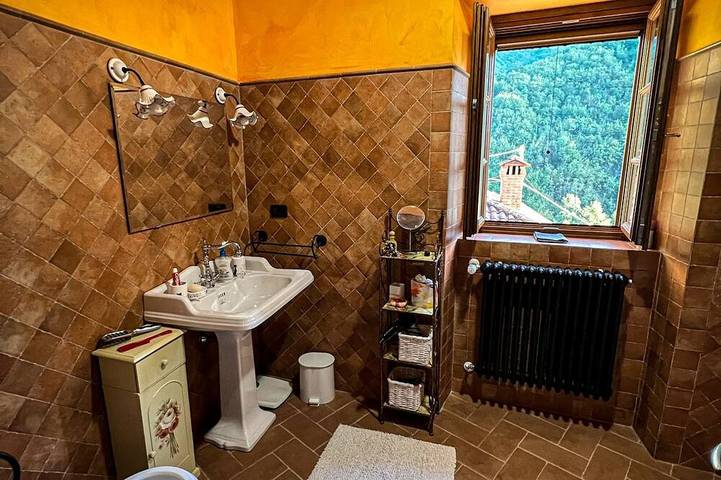 Ganze Wohnung, Apartment Ca' Livio in Comano, Nationalpark Toskanisch-Emilianischer Apennin