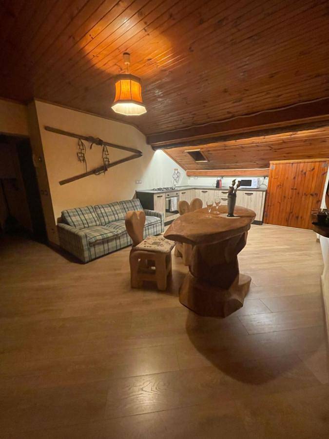 Appartement entier, Casa Vacanze La Vite in Roncobello, Province de Bergame