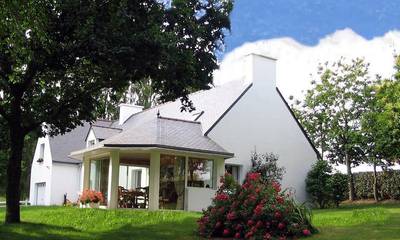 Cottage pour 2 personnes, avec jardin à Plomodiern