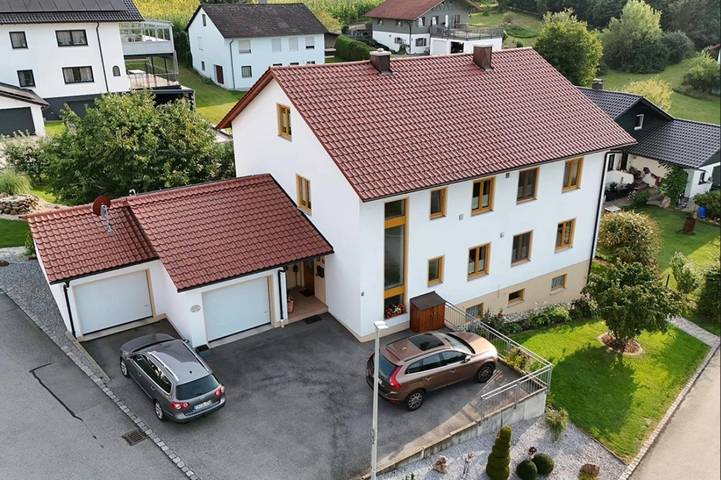 Ferienwohnung für 3 Personen, mit Balkon und Balkon/Terrasse sowie Terrasse und Garten