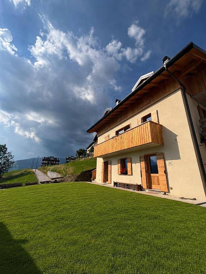 Apartamento de vacaciones para 4 personas, con balcón además de vistas y jardín - 1