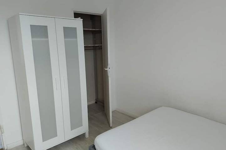 Gîte pour 4 personnes, avec balcon et jardin à Vaulx-en-Velin - 4