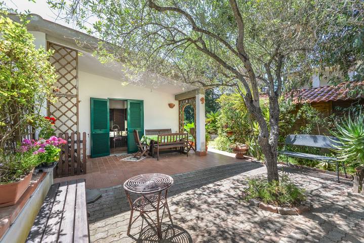 Appartement entier, Appartement de vacances "Casa Neda" avec jardin privé in Colle di Procchio, Marciana