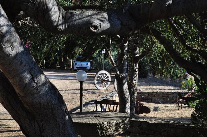 Chambre d’hôte pour 2 personnes, avec Terrasse et Jardin à Luogosanto