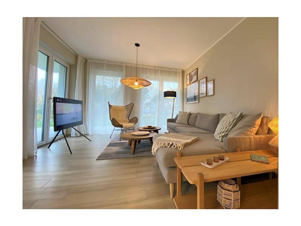 Beach shell Comfortable holiday residence in Kühlungsborn Weststrand, Kühlungsborn