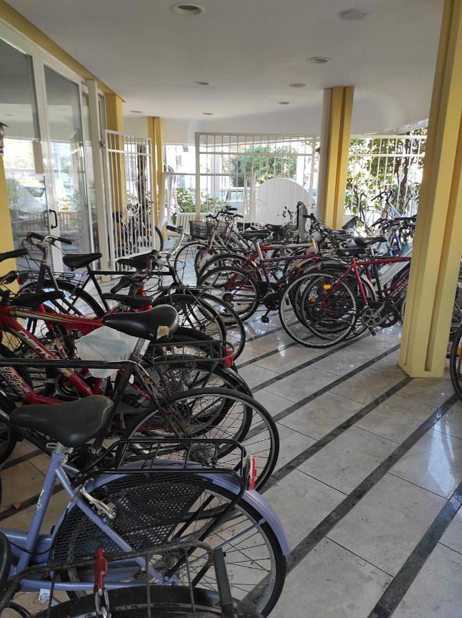 Hôtel pour 2 personnes, avec piscine et balcon à Riccione - 3