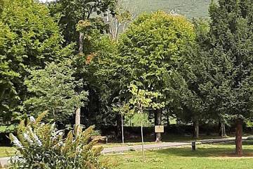 Château pour 3 personnes, avec piscine et jardin dans la Drôme