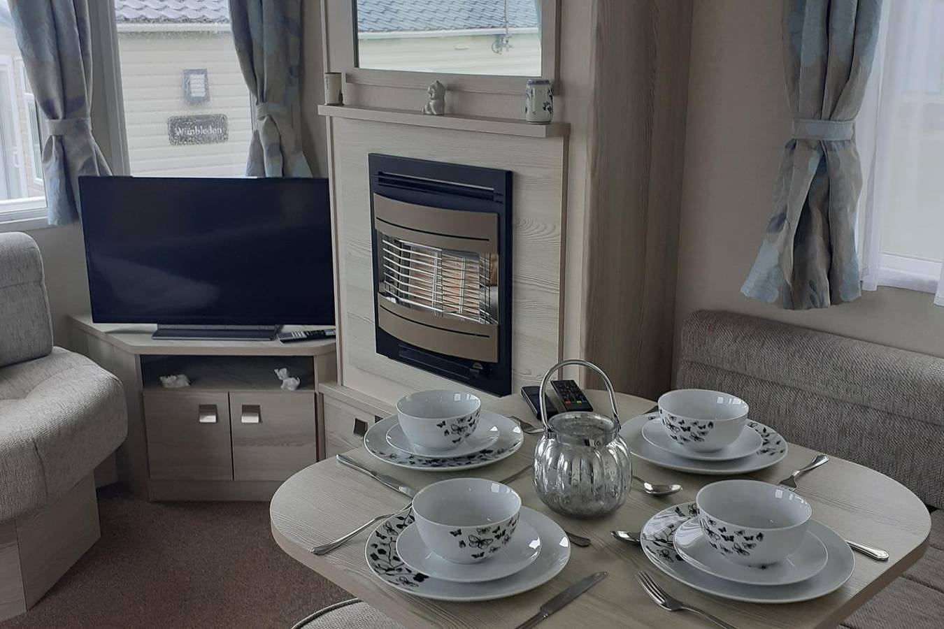 Perranporthcaravan/2bedroom/Tv/Gasfire in Perranporth, Cornwall
