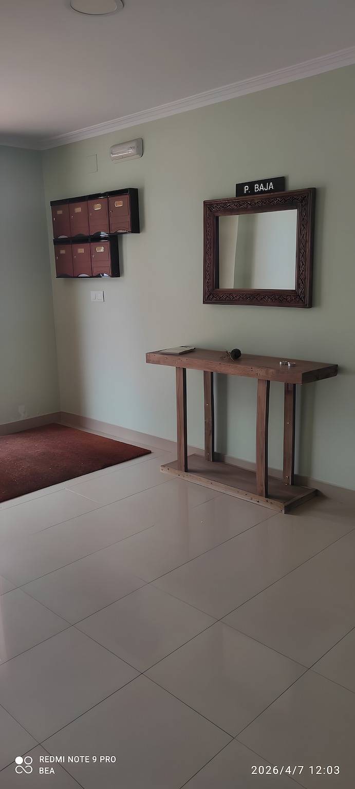 Apartamento entero, Ático en Palmeira con vistas al mar, piscina compartida y Wi-Fi in Riveira, Rias Baixas