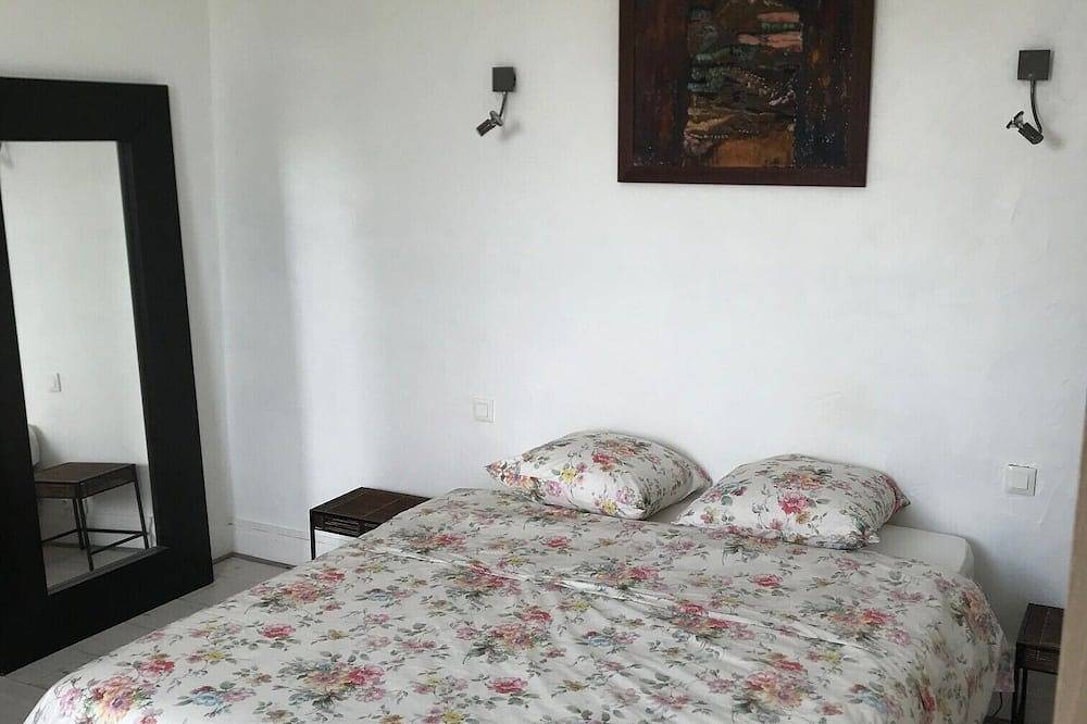 Apartamento entero, Casa enólogo familiar, piscina privada y jardín mediterráneo en Roujan in Roujan, Region de Béziers