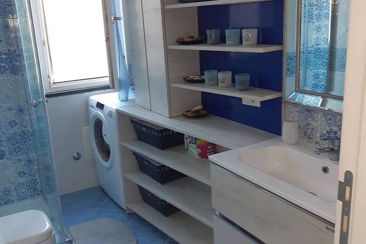 Appartement entier, Elegant and comfortable apartment with terrace and swimming pool in Procida, Province de Naples