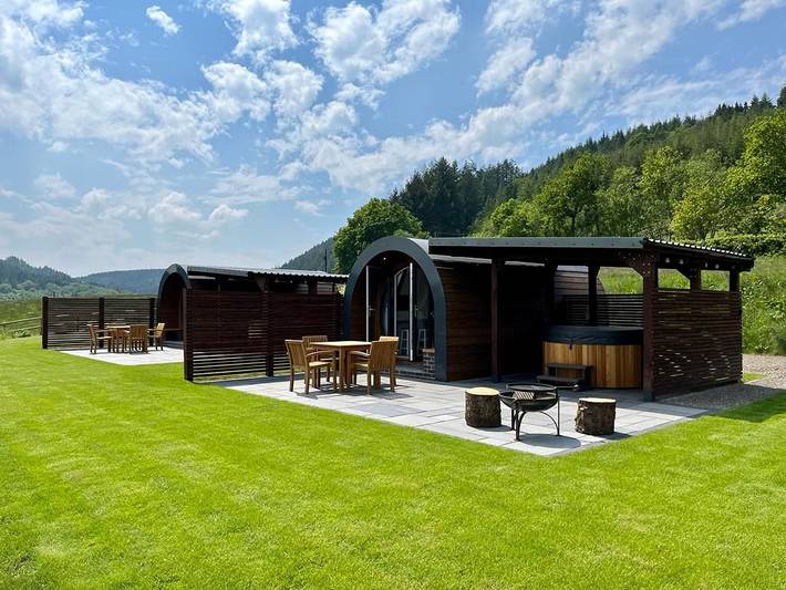 Y Dderwen in Powys