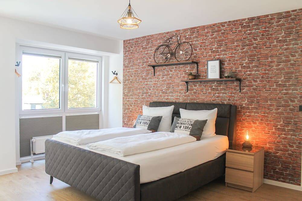 Apartamento entero, New York style, parking lot, lockable bike box with charging facility  in Deutsches Eck, Coblenza