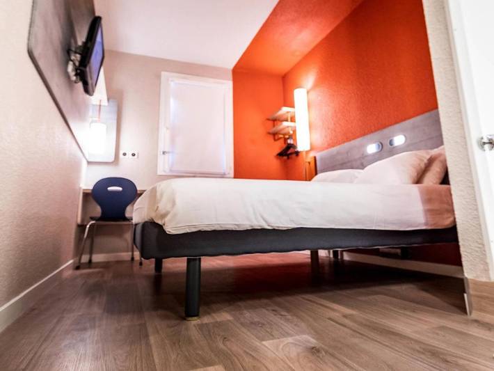 Hôtel pour 2 personnes, avec Terrasse et Jardin à Yffiniac - 3