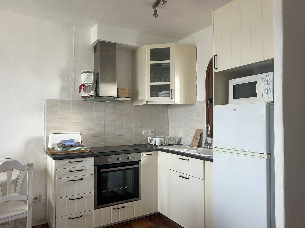 Apartamento entero, Apartamento de vacaciones para 4 personas con jardín in Playa de Fornells, Es Mercadal