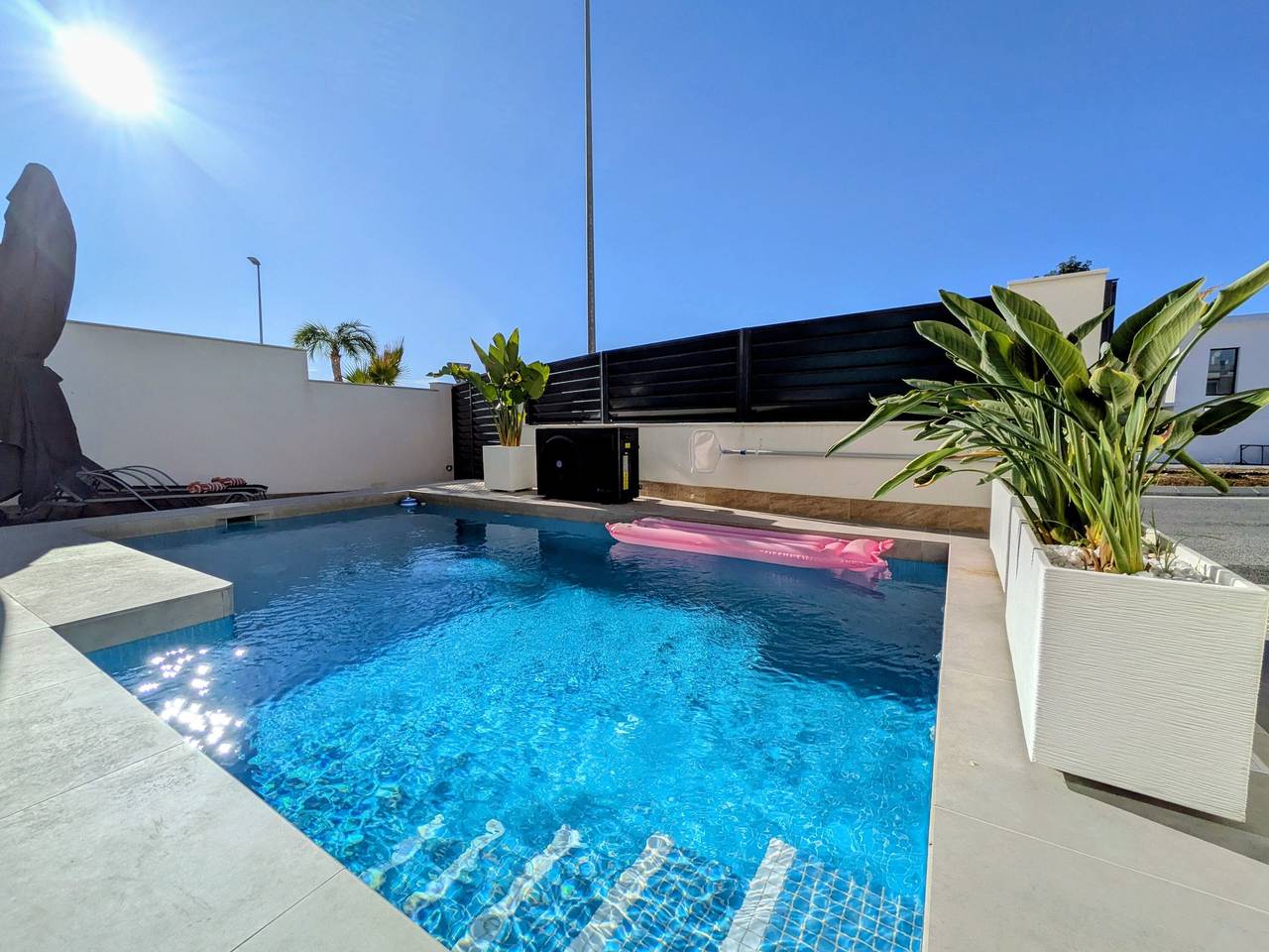 Casa Vacacional 'R-40-B Villa Moderna Con Piscina Privada, Wi-Fi y Aire Acondicionado' in Los Montesinos, Costa Blanca