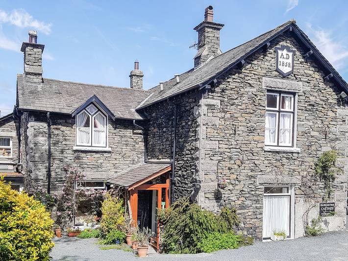 Cottage for 10 people, with garden in Bowness-on-Windermere