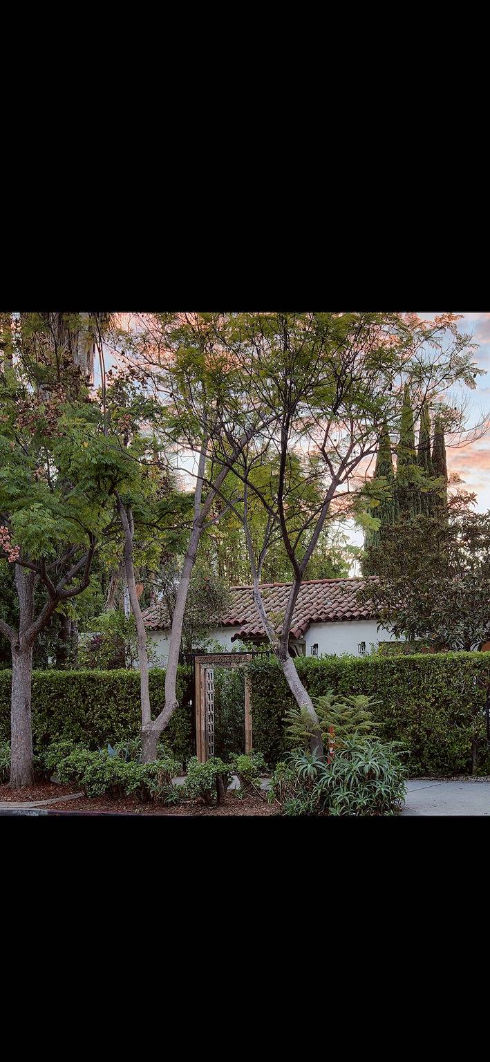 Charmanter spanischer Bungalow in West Hollywood - Melrose Ave in der Nähe in Los Angeles, Los Angeles County