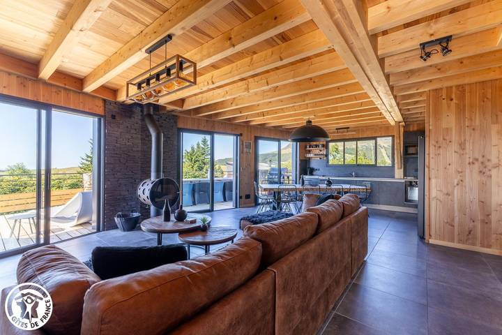 Gîte pour 12 personnes, avec jacuzzi et jardin à Besse-et-Saint-Anastaise - 4