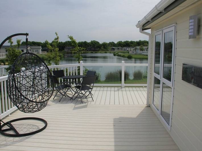 Caravan for 6 people, with pool and garden in North East England