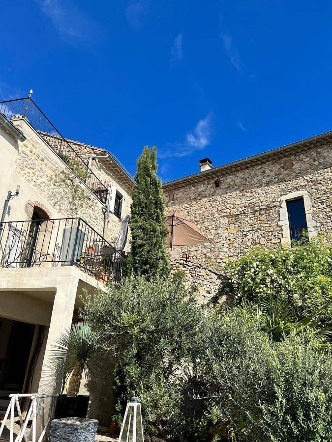 Location de vacances pour 8 personnes, avec jardin et piscine ainsi que bassin pour enfant et vue, animaux acceptés à Ribaute-les-Tavernes - 3