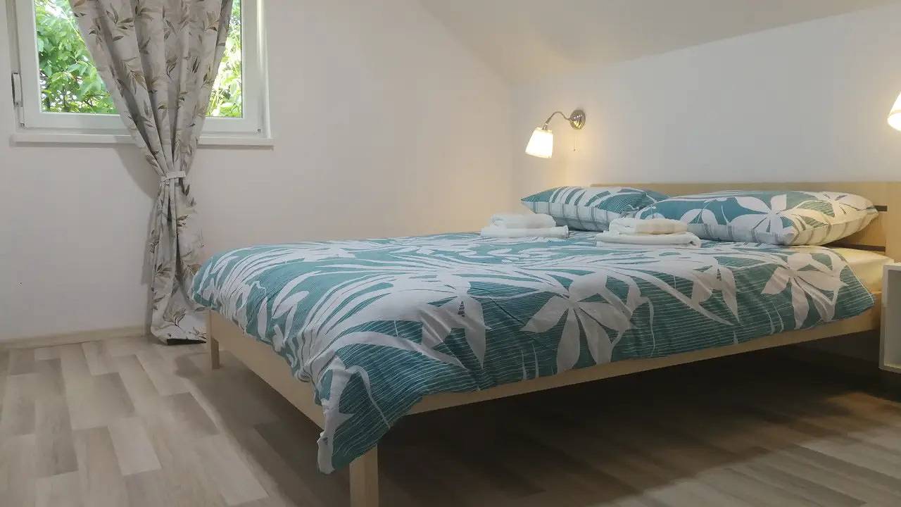 Ganze Ferienwohnung, Ferienwohnung für 6 Personen (69 m²) in Smoljanac in Smoljanac, Lika-Senj