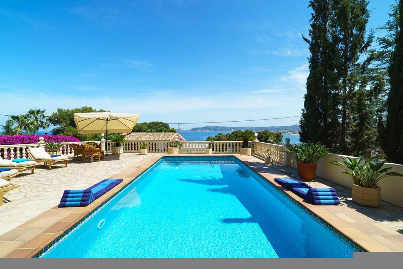 La Cofa in Javea with 2 bedrooms and 1 bathrooms in Javea Port, Jávea