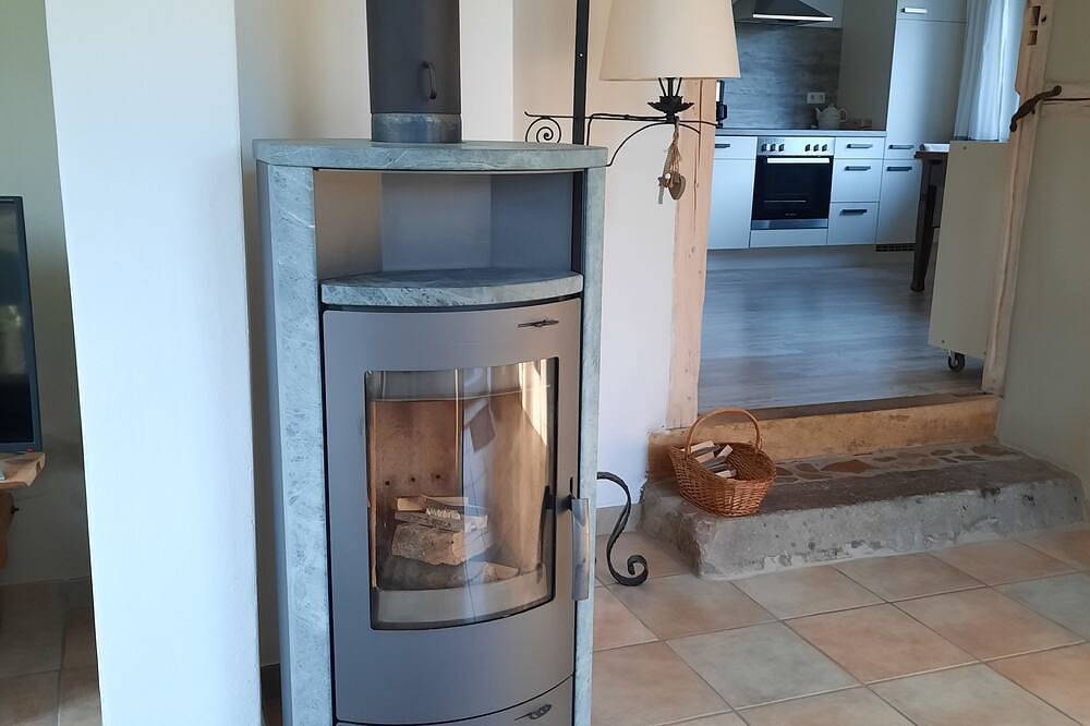 Ganze Wohnung, \"Die Schöne vom Lande\" Ferienwohnung mit großer überdachter Terrasse in Müden (Örtze), Faßberg